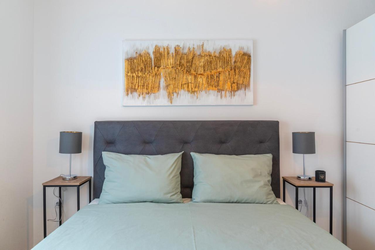 Apartmani Sara 比比涅 外观 照片
